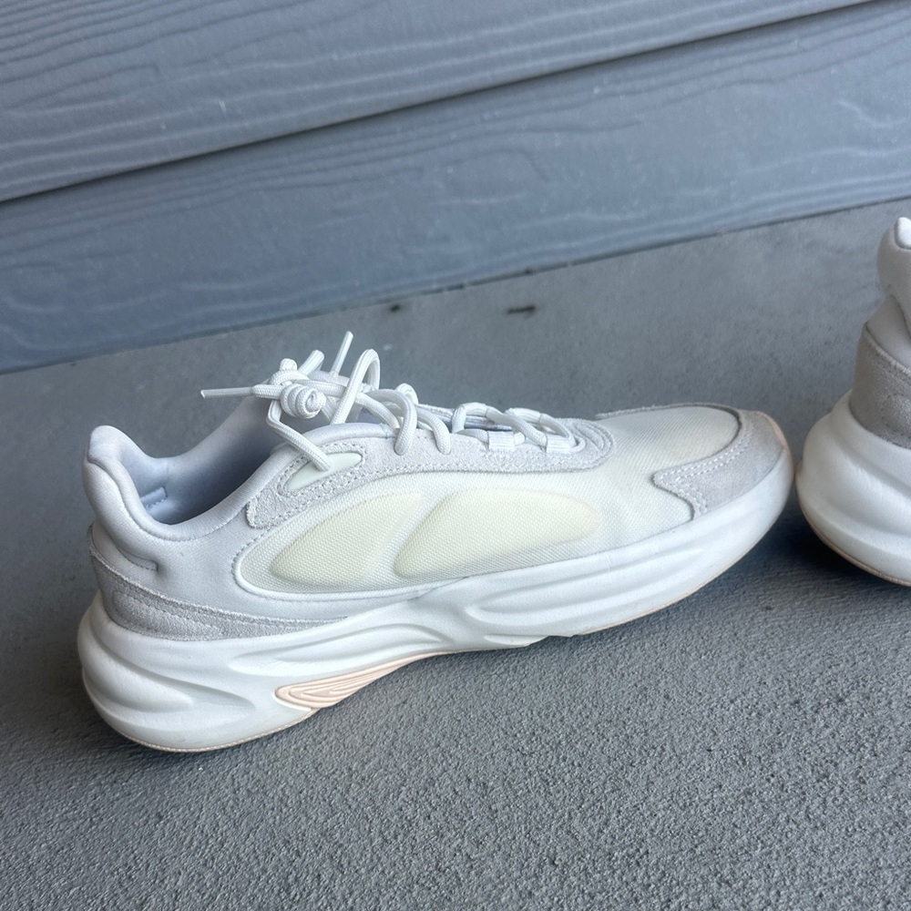 Adidas Cream and White Athletic Shoes - Picture 5 of 8